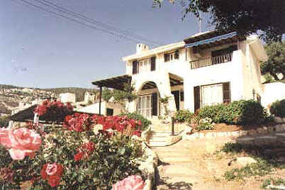 kamares_villa_for_sale_in_paphos_cyprus_k2.JPG (20855 bytes)